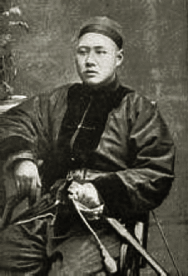 北洋水师护理左翼总兵兼“镇远”署理管带杨用霖.jpg 北洋水师护理左翼总兵兼“镇远”署理管带杨用霖.jpg